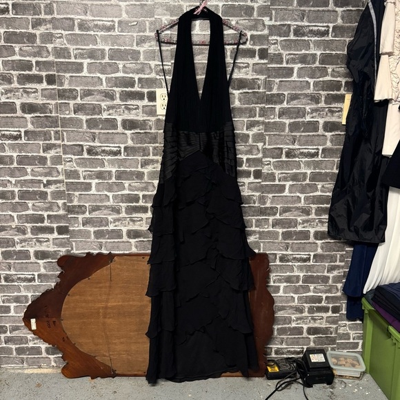 NWT TADASHI Shoji Collection Black Formal Silk Halter Gown dress Pleated - Picture 1 of 16